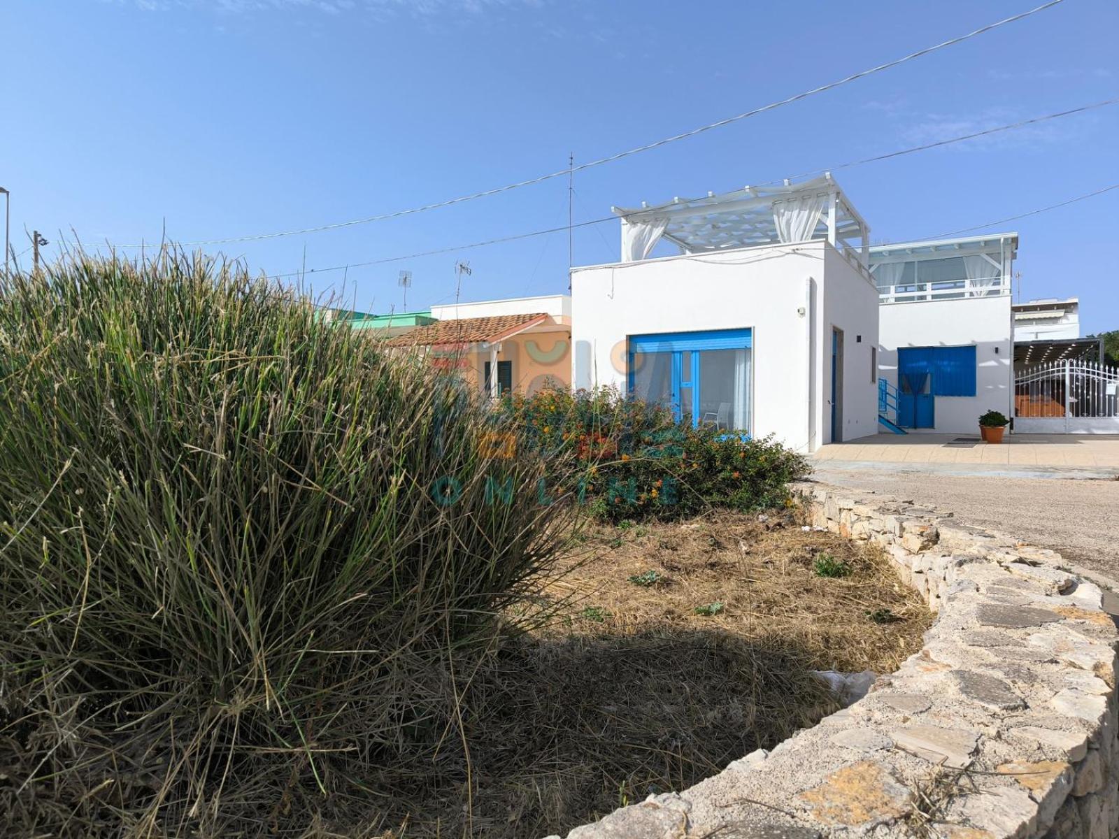 Апартаменти Bilocale Blue House Fronte Mare, A Posto Rosso Capilungo Екстер'єр фото